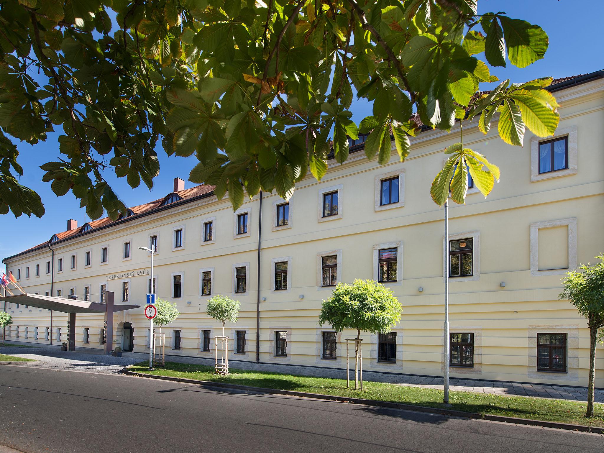 EA Hotel Tereziánský dvůr Hradec Kralove Exterior foto