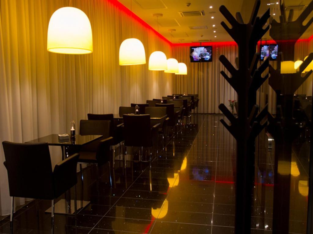 EA Hotel Tereziánský dvůr Hradec Kralove Exterior foto