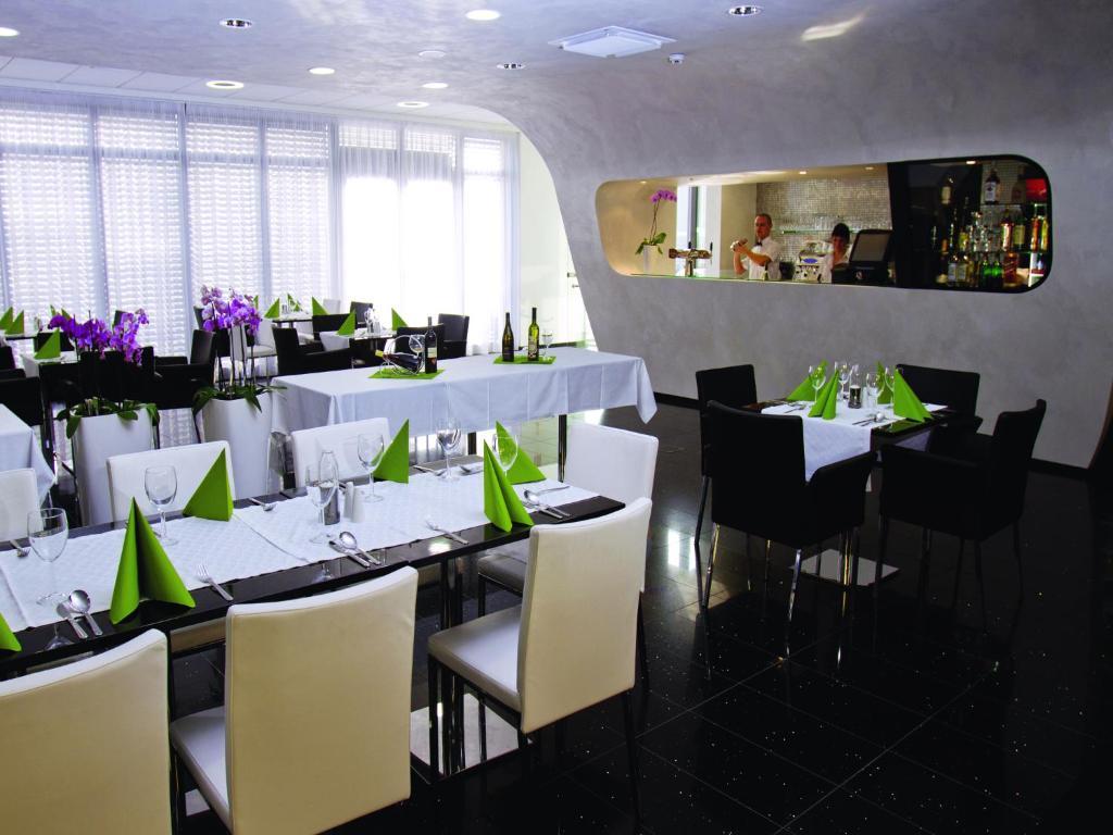 EA Hotel Tereziánský dvůr Hradec Kralove Exterior foto